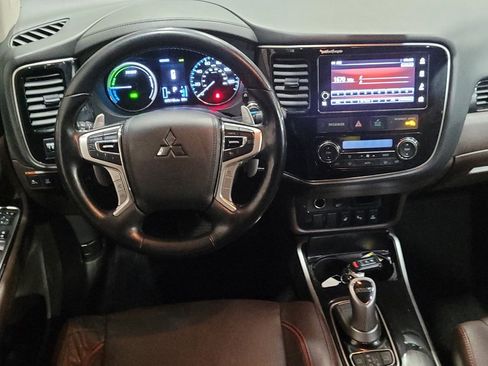 Used 2018 Mitsubishi Outlander GT image 22