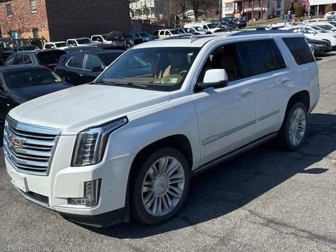 Used 2017 Cadillac Escalade Platinum AWD/4WD image 1
