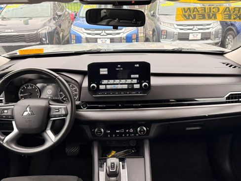 Used 2024 Mitsubishi Outlander Ralliart AWD/4WD image 16