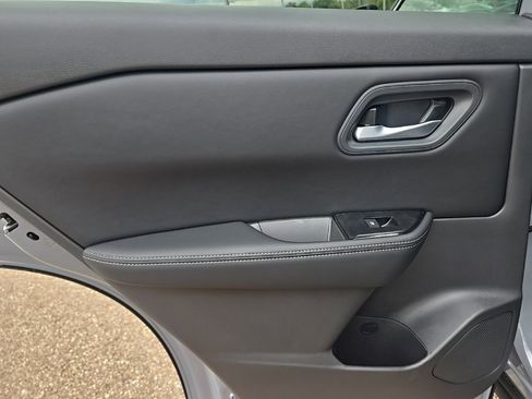 New 2026 Nissan Rogue SV image 33