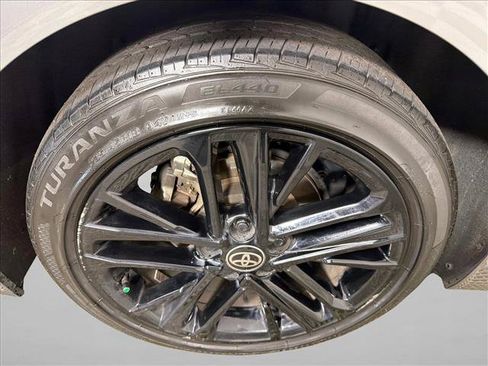 Used 2025 Toyota Camry SE FWD image 17