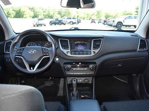 Used 2016 Hyundai Tucson Sport AWD/4WD image 4