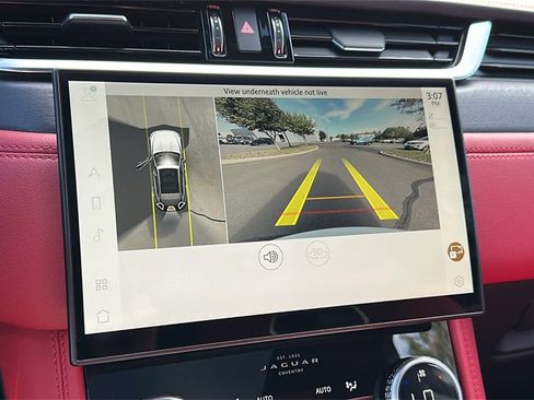 Certified 2024 Jaguar F-PACE R-Dynamic S image 18