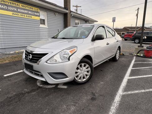 Used 2015 Nissan Versa S Plus FWD image 1
