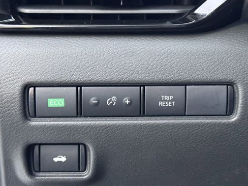 New 2025 Nissan Sentra SV image 16