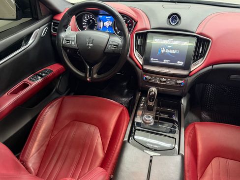 Used 2018 Maserati Ghibli S GranLusso image 27