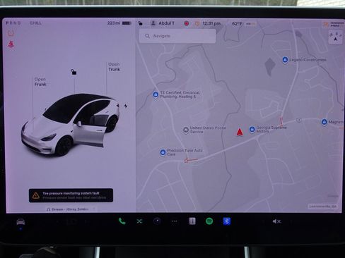 Used 2020 Tesla Model Y Long Range image 17