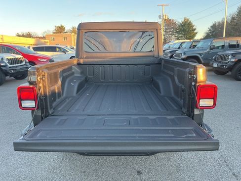 New 2026 Jeep Gladiator Sport image 14