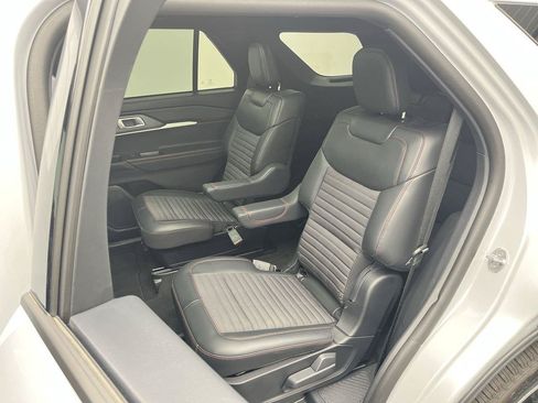 New 2026 Ford Explorer ST-Line AWD/4WD image 12