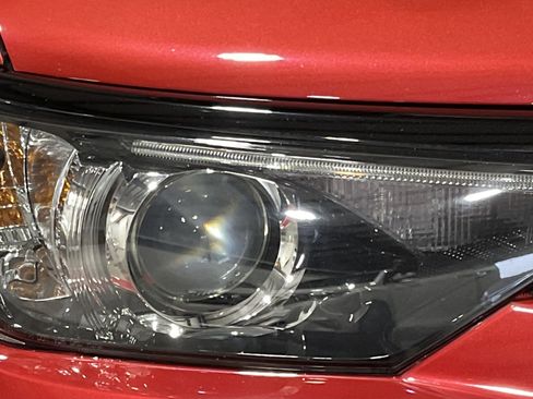 Used 2018 Toyota Corolla iM image 8