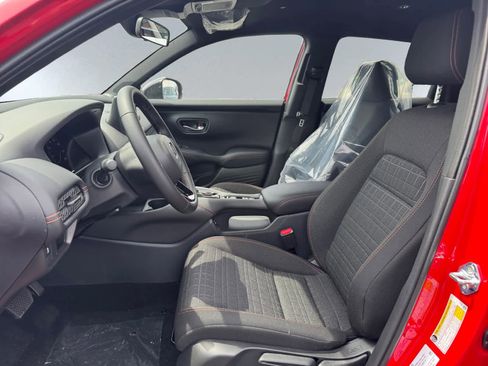 New 2025 Honda HR-V Sport image 6
