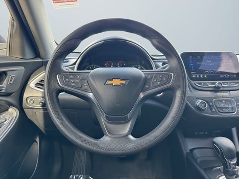Used 2023 Chevrolet Malibu LS image 11