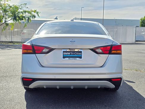 Used 2021 Nissan Altima 2.5 SV FWD image 5