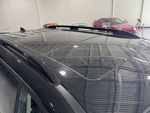 New 2025 Honda Pilot Touring image 33