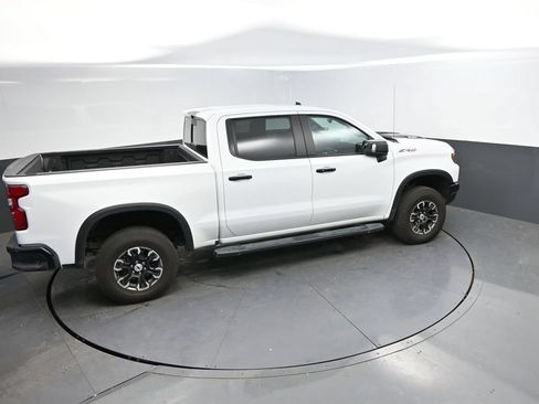 Used 2024 Chevrolet Silverado 1500 ZR2 AWD/4WD image 31