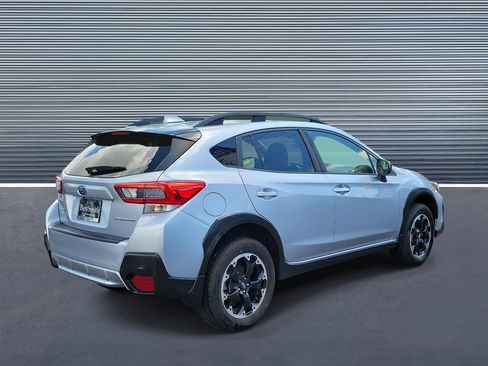 Used 2021 Subaru Crosstrek 2.0i Premium w/ Moonroof Package AWD/4WD image 3