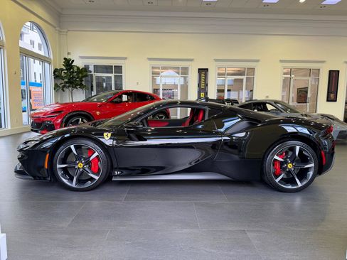 Used 2023 Ferrari SF90 Stradale AWD/4WD image 19