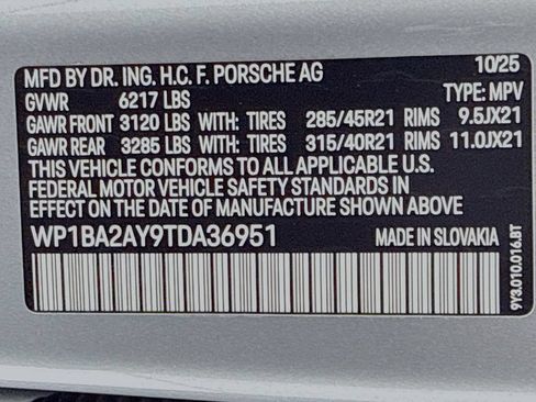 Certified 2026 Porsche Cayenne Coupe AWD/4WD image 34