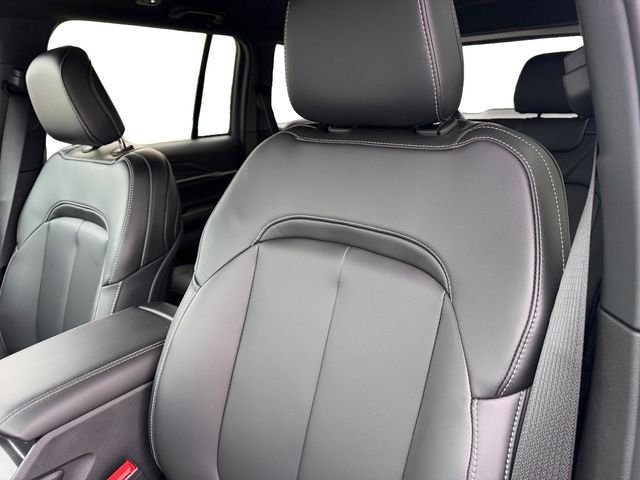 New 2026 Jeep Grand Cherokee Limited AWD/4WD image 14