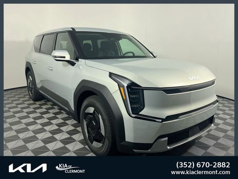 New 2026 Kia EV9 Wind image 1