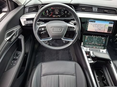 Used 2024 Audi Q8 e-tron Premium AWD/4WD image 12
