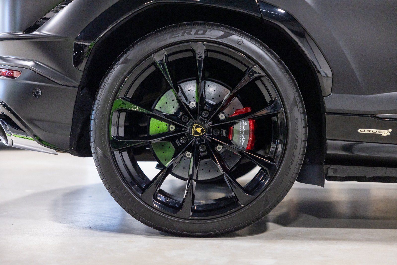 Used 2024 Lamborghini Urus S AWD/4WD image 26
