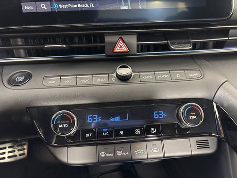 New 2025 Hyundai Elantra SEL FWD image 25
