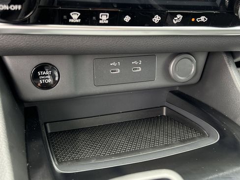 Used 2026 Nissan Rogue SV FWD image 17