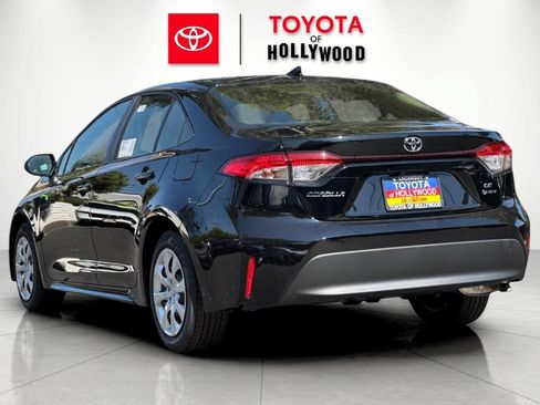 New 2026 Toyota Corolla LE FWD image 6