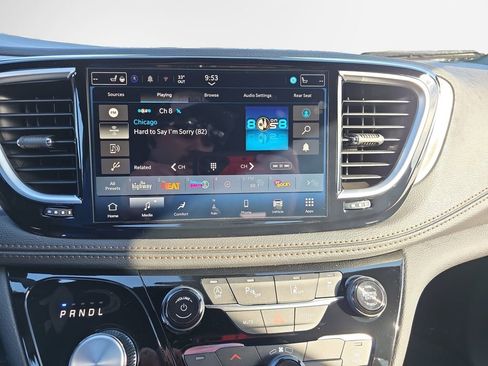 New 2026 Chrysler Pacifica Pinnacle image 22