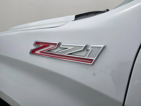 Used 2022 Chevrolet Silverado 1500 LTZ w/ LTZ Convenience Package II AWD/4WD image 29