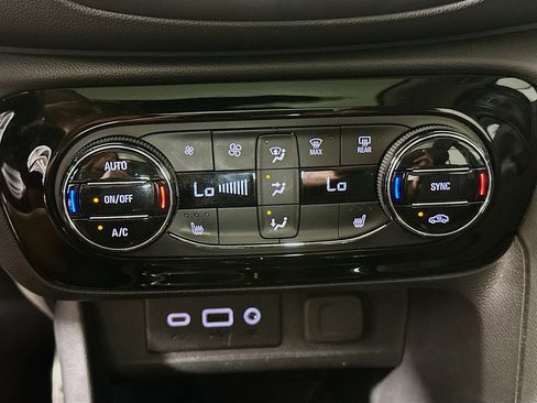 Used 2023 Buick Encore GX Select w/ Experience Buick Package FWD image 23
