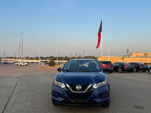 Used 2020 Nissan Rogue Sport S FWD image 5