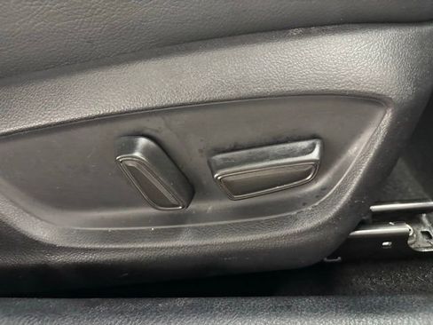 Used 2021 Toyota Camry XSE image 17