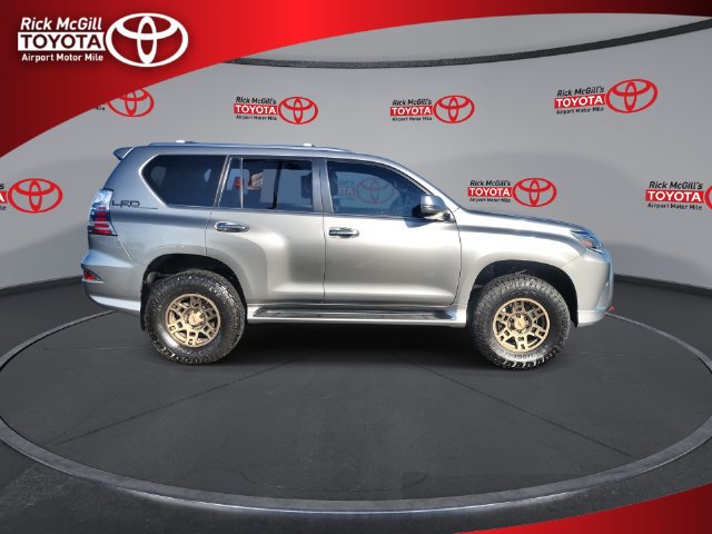 Used 2021 Lexus GX 460 Premium w/ Premium Package AWD/4WD image 9