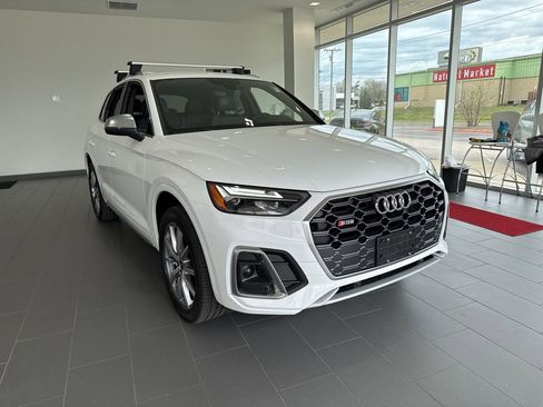Used 2024 Audi SQ5 Premium image 2