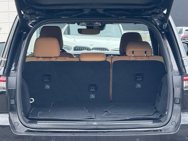 Used 2022 Jeep Grand Cherokee Summit AWD/4WD image 34