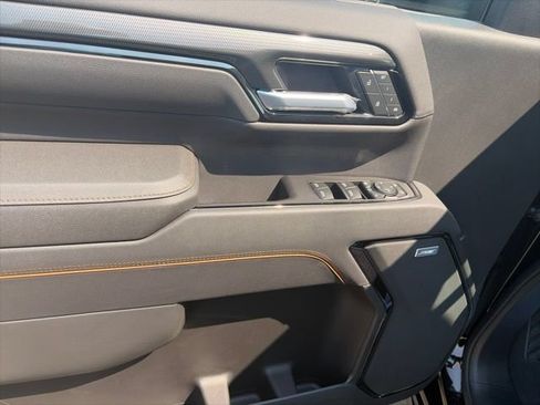 New 2026 GMC Sierra 2500 AT4 w/ AT4 Premium Plus Package AWD/4WD image 17