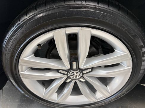 Used 2016 Volkswagen Passat 1.8T FWD image 25