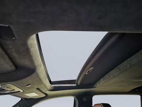 Used 2024 GMC Sierra 1500 Denali Ultimate image 17