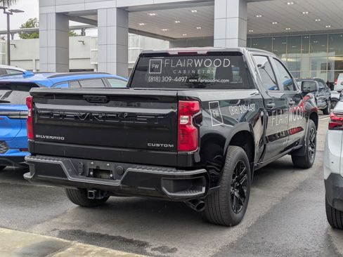 Used 2022 Chevrolet Silverado 1500 Custom image 3