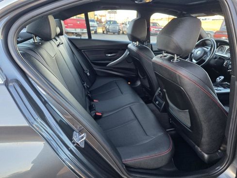 Used 2018 BMW 330i xDrive Sedan w/ Premium Package image 15
