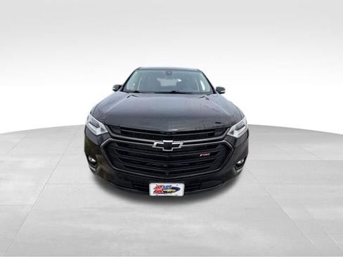 Used 2021 Chevrolet Traverse RS image 2