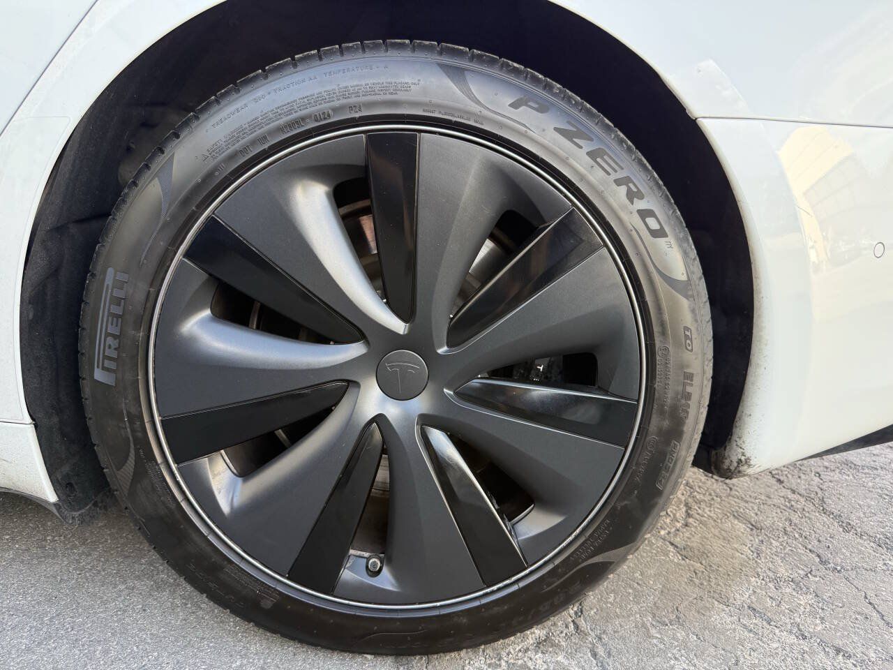 Used 2022 Tesla Model S AWD/4WD image 39
