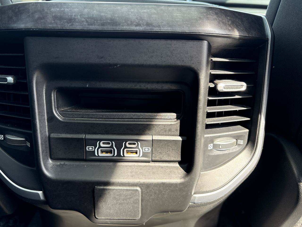 Used 2023 RAM 1500 Big Horn AWD/4WD image 36