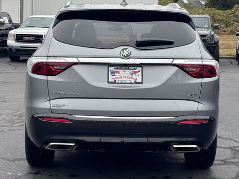 Used 2023 Buick Enclave Essence w/ Sport Touring Edition image 17