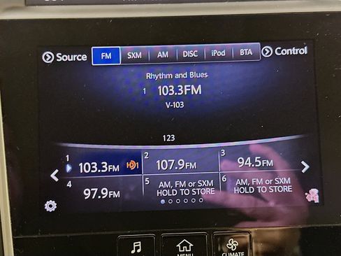 Used 2015 INFINITI Q50 2.0t w/ Moonroof Package AWD/4WD image 19