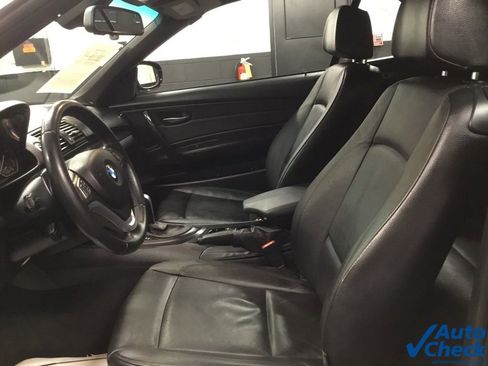 Used 2013 BMW 128i Convertible image 23