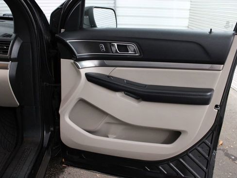 Used 2019 Ford Explorer XLT w/ Equipment Group 201A image 15