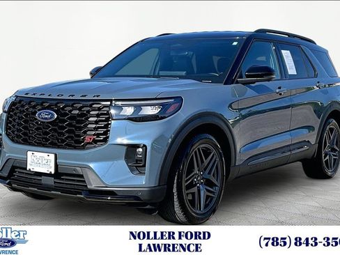 Certified 2025 Ford Explorer ST AWD/4WD image 1